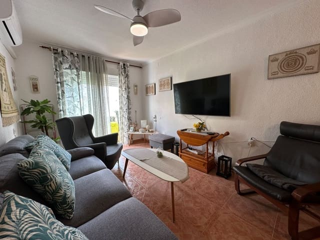 3 soveværelse Byhus til salg i La Marina, Elche / Elx - € 160.000 (Ref: 10156177)
