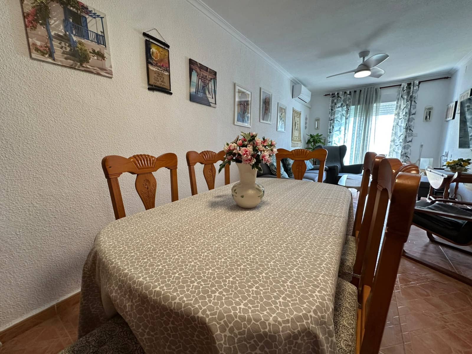 3 makuuhuone Omakotitalo myytävänä paikassa La Marina - 160 000 € (Ref: 10156177)