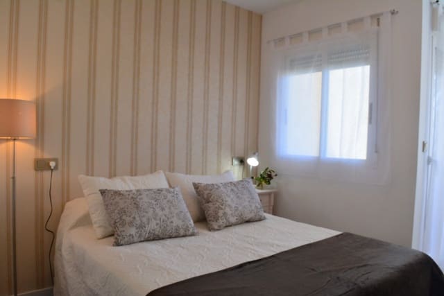 1 soveværelse Byhus til salg i La Marina, Elche / Elx med swimmingpool - € 107.000 (Ref: 10160104)