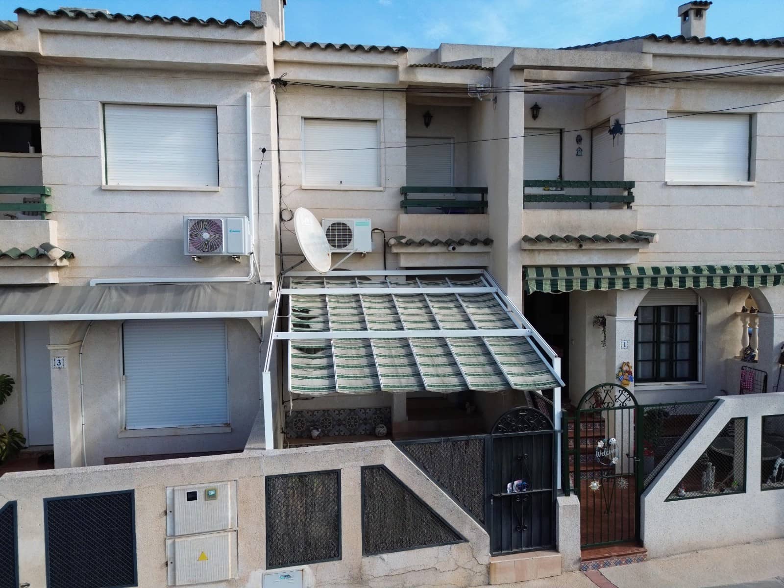 1 soveværelse Byhus til salg i La Marina med swimmingpool - € 107.000 (Ref: 10160104)