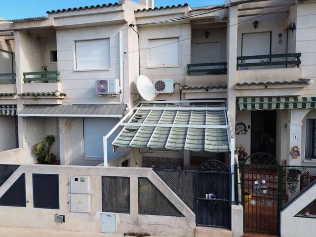 1 soveværelse Byhus til salg i La Marina, Elche / Elx med swimmingpool - € 107.000 (Ref: 10160104)