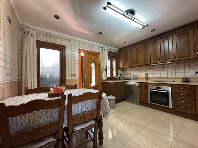 3 sypialnia Willa na sprzedaż w La Marina, Elche / Elx z basenem garażem - 380 000 € (Ref: 10172117)