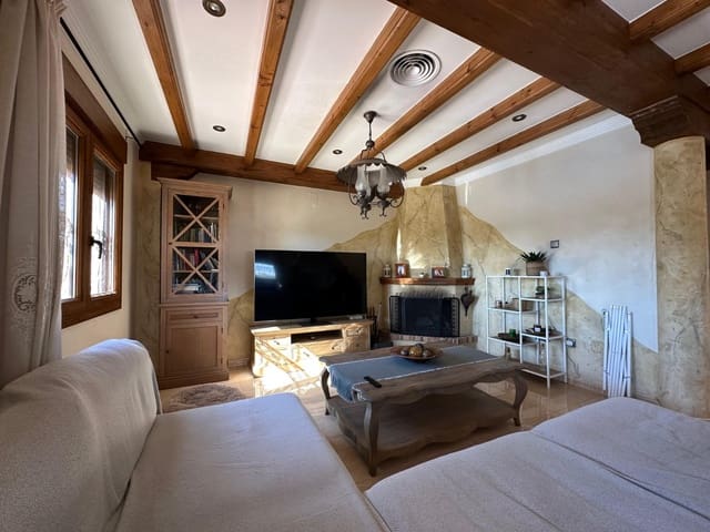 3 sypialnia Willa na sprzedaż w La Marina, Elche / Elx z basenem garażem - 380 000 € (Ref: 10172117)