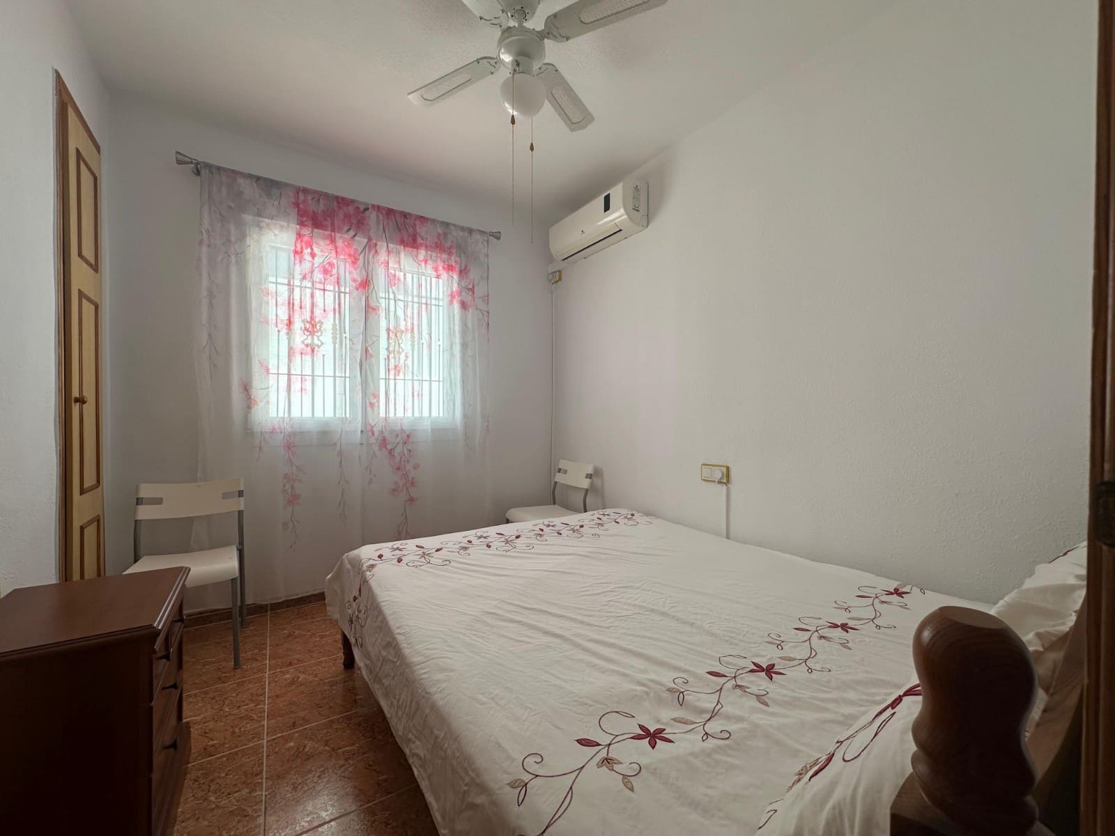 3 slaapkamer Villa te koop in La Marina met zwembad garage - € 199.999 (Ref: 10179391)