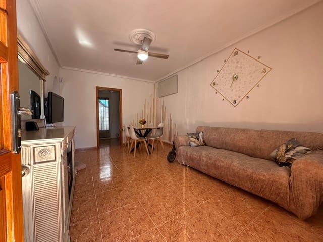 3 slaapkamer Villa te koop in La Marina, Elche / Elx met zwembad garage - € 199.999 (Ref: 10179391)