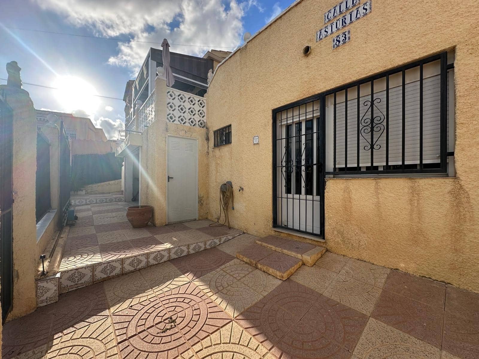 2 slaapkamer Villa te koop in La Marina met zwembad garage - € 250.000 (Ref: 10182224)