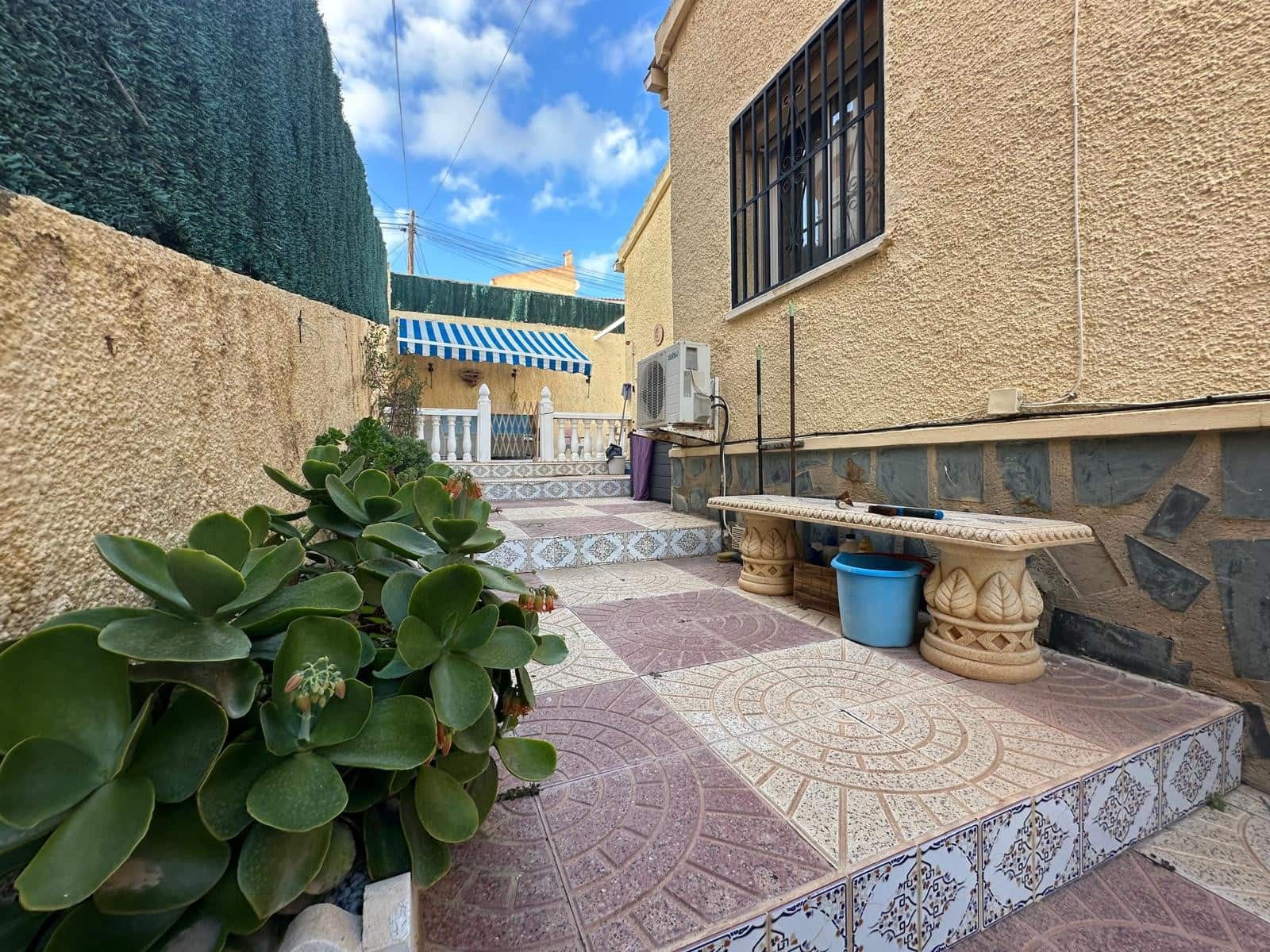2 slaapkamer Villa te koop in La Marina met zwembad garage - € 250.000 (Ref: 10182224)