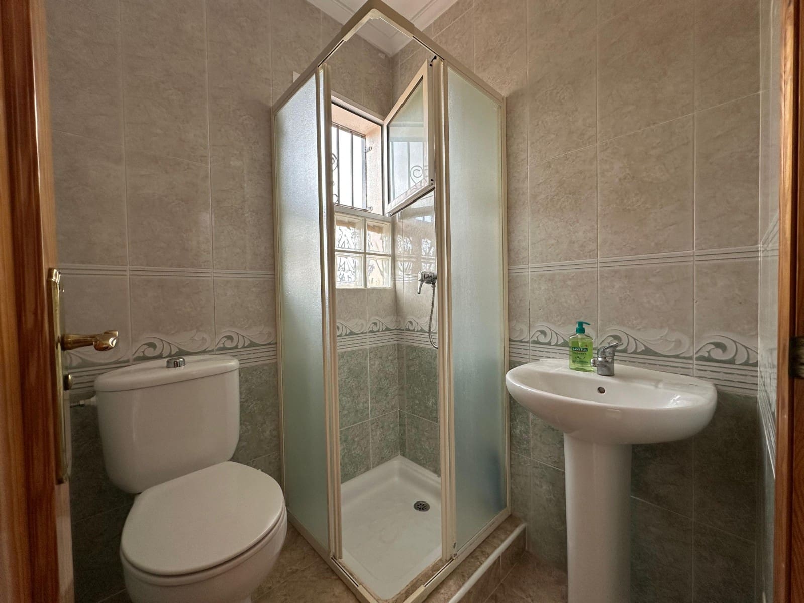 3 sypialnia Willa na sprzedaż w La Marina z basenem garażem - 195 000 € (Ref: 10183493)