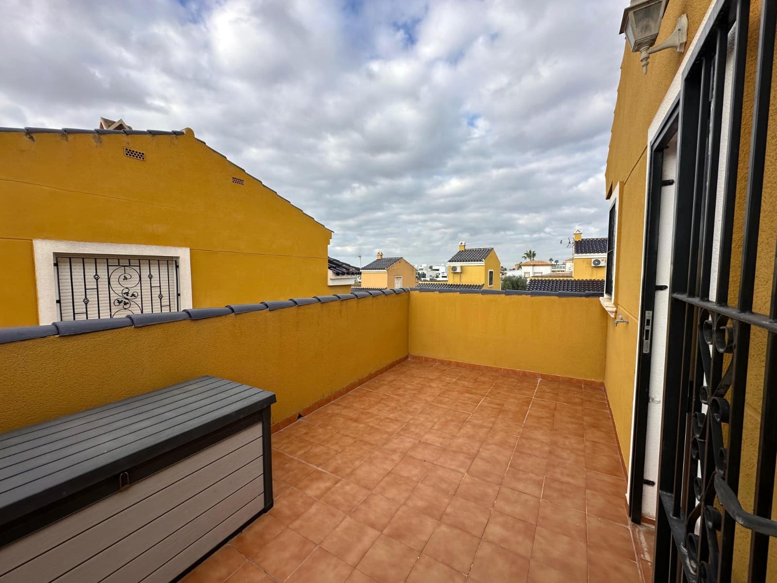 3 sypialnia Willa na sprzedaż w La Marina z basenem garażem - 195 000 € (Ref: 10183493)