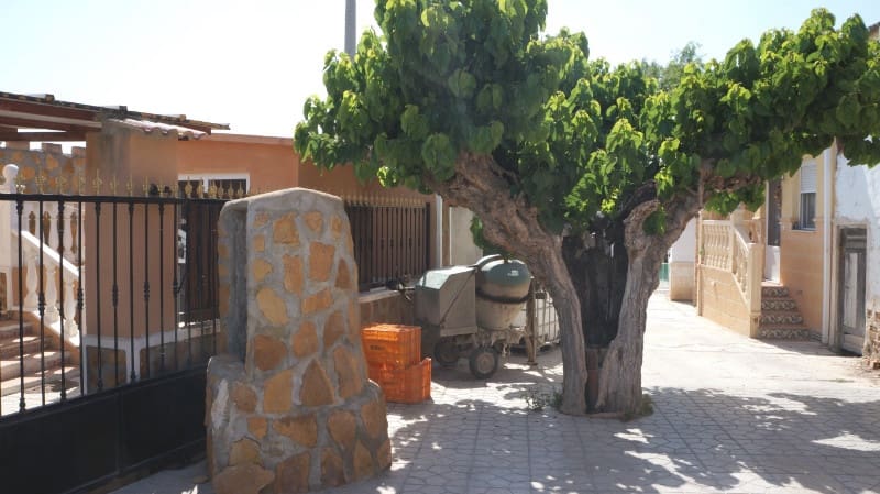 3 bedroom Semi-detached Villa for sale in Rojales with garage - € 180,000 (Ref: 4918916)