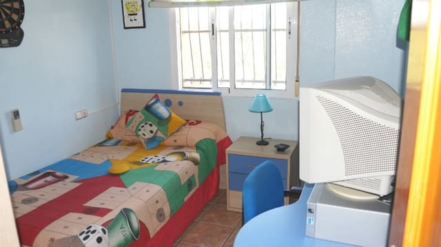 3 soverom Kjedet enebolig til salgs i Rojales med garasje - € 180 000 (Ref: 4918916)