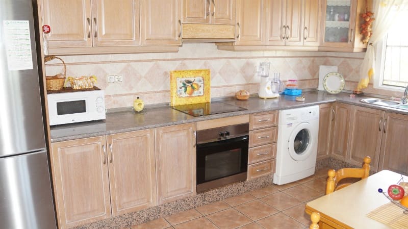 3 bedroom Semi-detached Villa for sale in Rojales with garage - € 180,000 (Ref: 4918916)