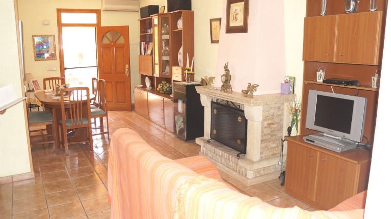 3 bedroom Semi-detached Villa for sale in Rojales with garage - € 180,000 (Ref: 4918916)