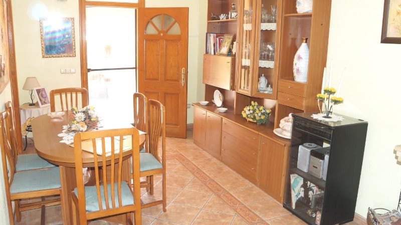 3 bedroom Semi-detached Villa for sale in Rojales with garage - € 180,000 (Ref: 4918916)