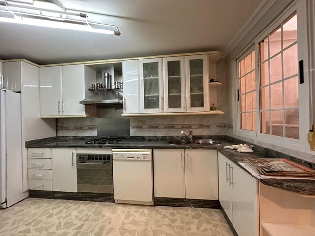 3 chambre Local Commercial à vendre à La Marina, Elche / Elx - 525 000 € (Ref: 4919017)