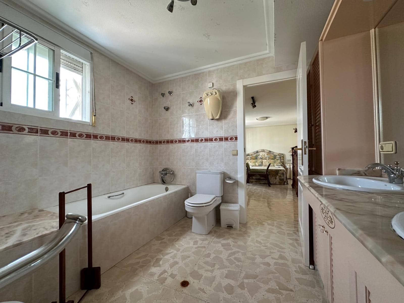 3 soverom Kommersiell til salgs i La Marina - € 525 000 (Ref: 4919017)