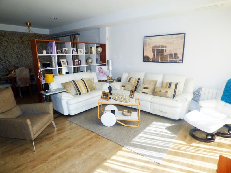 Chalet de 3 habitaciones en La Marina en venta con piscina - 495.000 € (Ref: 4919343)