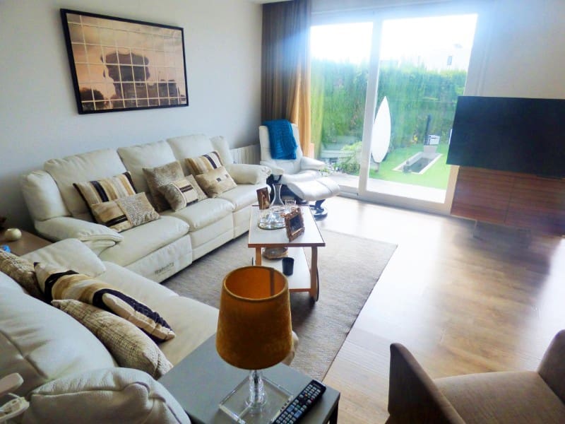 Chalet de 3 habitaciones en La Marina en venta con piscina - 495.000 € (Ref: 4919343)