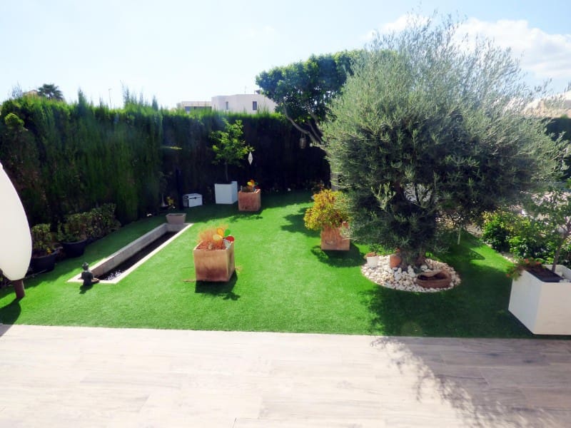 Chalet de 3 habitaciones en La Marina en venta con piscina - 495.000 € (Ref: 4919343)