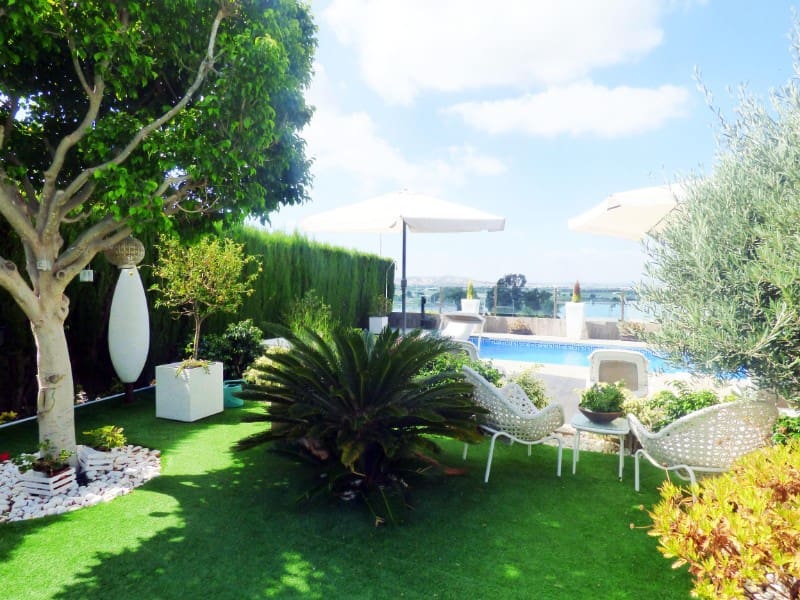 Chalet de 3 habitaciones en La Marina en venta con piscina - 495.000 € (Ref: 4919343)