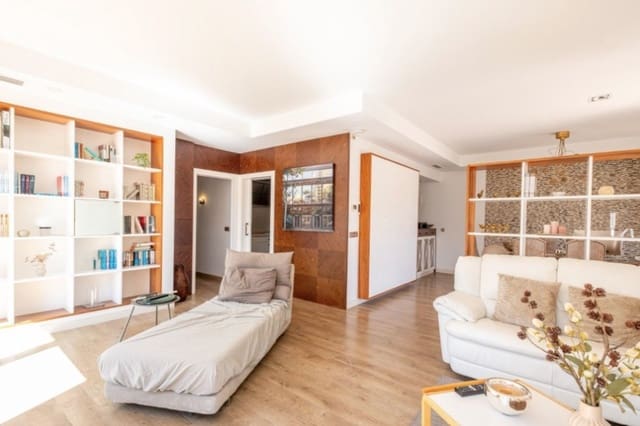 3 slaapkamer Villa te koop in La Marina, Elche / Elx met zwembad - € 495.000 (Ref: 4919343)