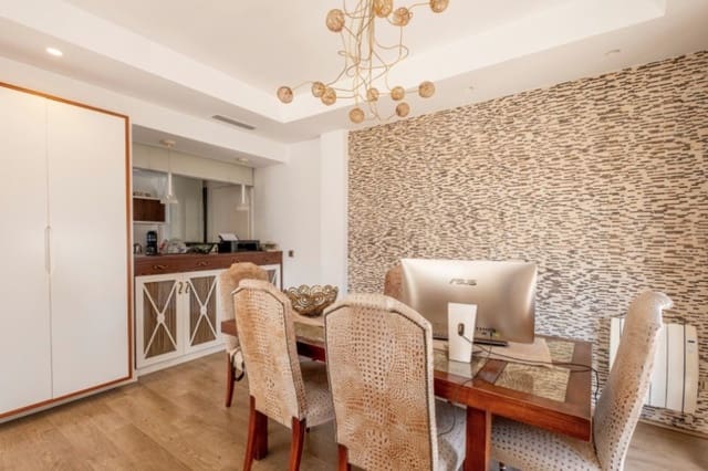 3 slaapkamer Villa te koop in La Marina, Elche / Elx met zwembad - € 495.000 (Ref: 4919343)