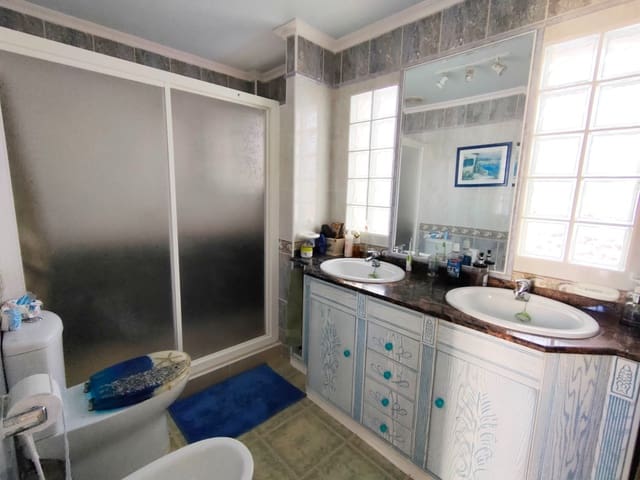 3 chambre Maison de Ville à vendre à El Moncayo - El Pòrtic, Guardamar del Segura avec piscine - 260 000 € (Ref: 6342017)