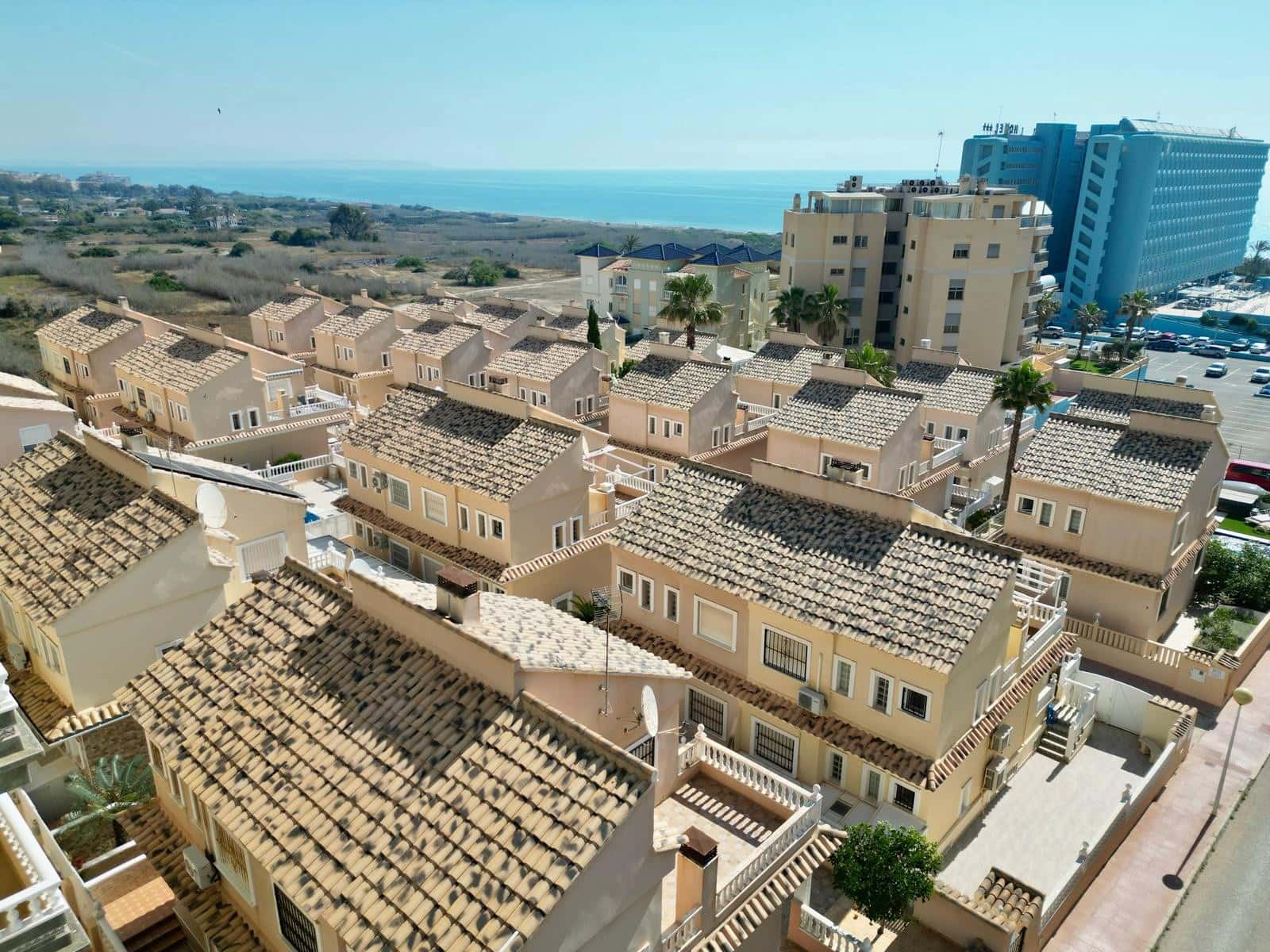 3 soveværelse Byhus til salg i Guardamar del Segura med swimmingpool - € 260.000 (Ref: 6342017)