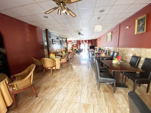 Commercial for sale in La Marina, Elche / Elx - € 245,000 (Ref: 6349189)