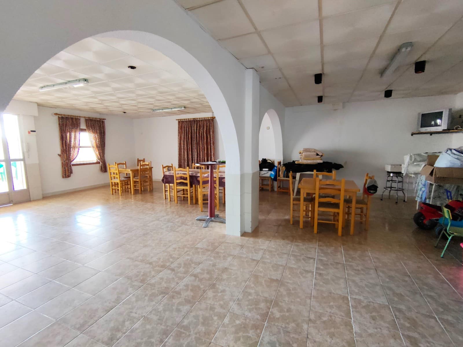 7 bedroom Villa for sale in La Marina with garage - € 439,000 (Ref: 6392234)