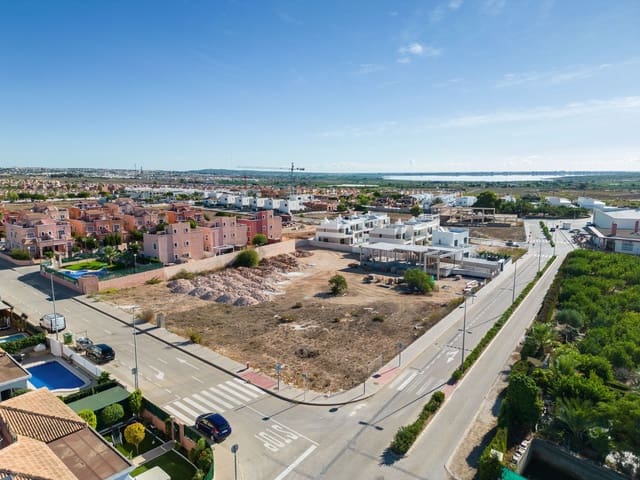 3 slaapkamer Villa te koop in Benijófar met zwembad garage - € 539.900 (Ref: 7248199)