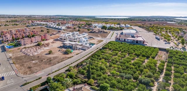 3 slaapkamer Villa te koop in Benijófar met zwembad garage - € 539.900 (Ref: 7248199)