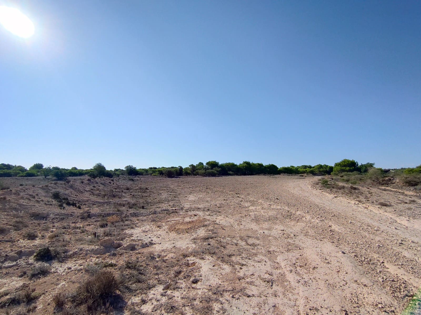 Tontti myytävänä paikassa La Marina - 140 000 € (Ref: 7342693)