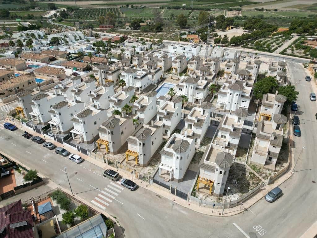 3 Zimmer Villa zu verkaufen in La Marina mit Pool - 275.000 € (Ref: 7682153)