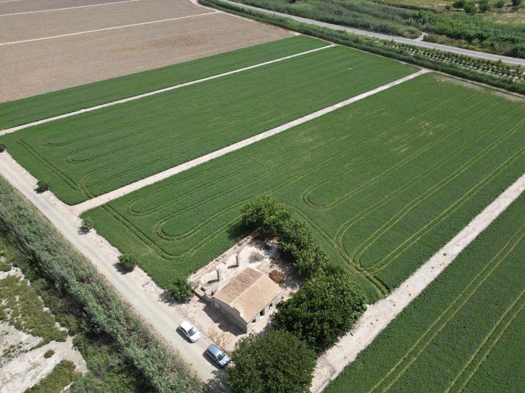 2 slaapkamer Finca/Landhuis te koop in Elche / Elx met garage - € 160.000 (Ref: 7699689)