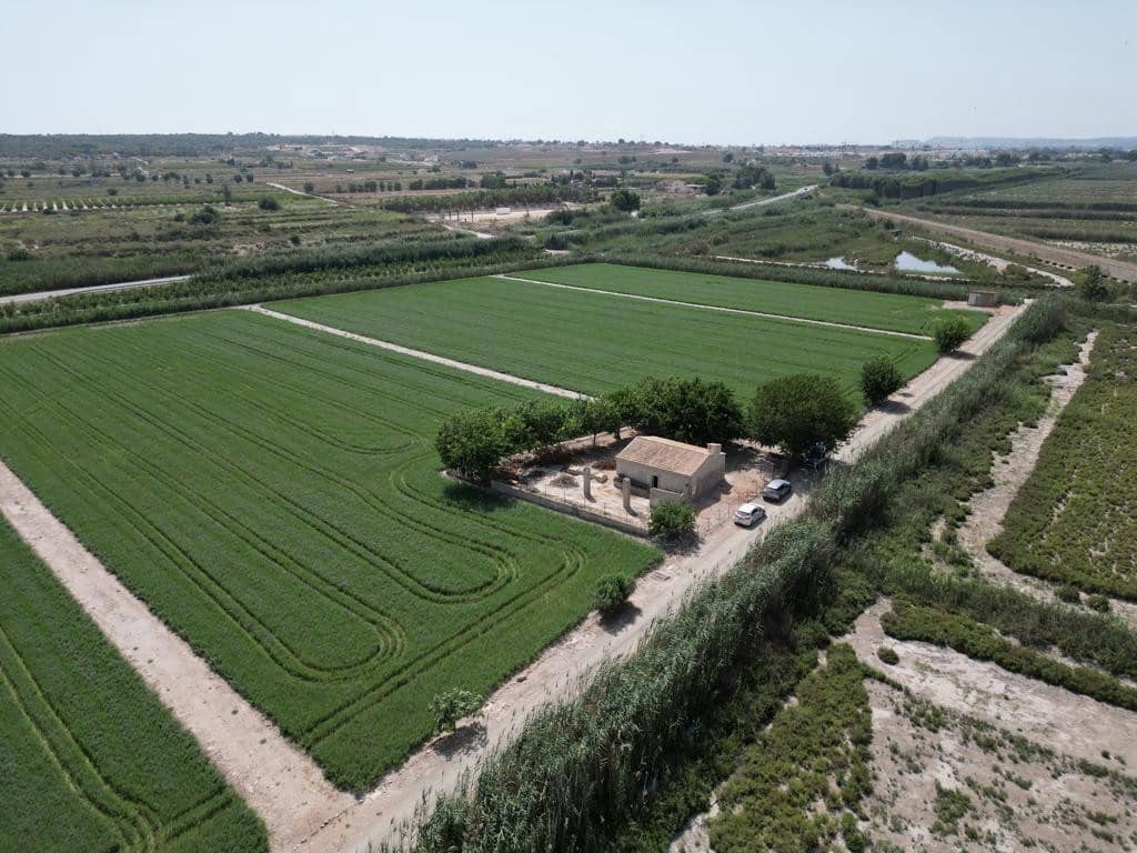 2 slaapkamer Finca/Landhuis te koop in Elche / Elx met garage - € 160.000 (Ref: 7699689)