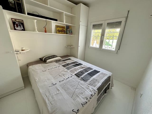 4 chambre Villa/Maison à vendre à La Marina, Elche / Elx avec piscine garage - 519 000 € (Ref: 8075056)