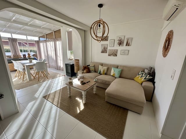 4 chambre Villa/Maison à vendre à La Marina, Elche / Elx avec piscine garage - 519 000 € (Ref: 8075056)