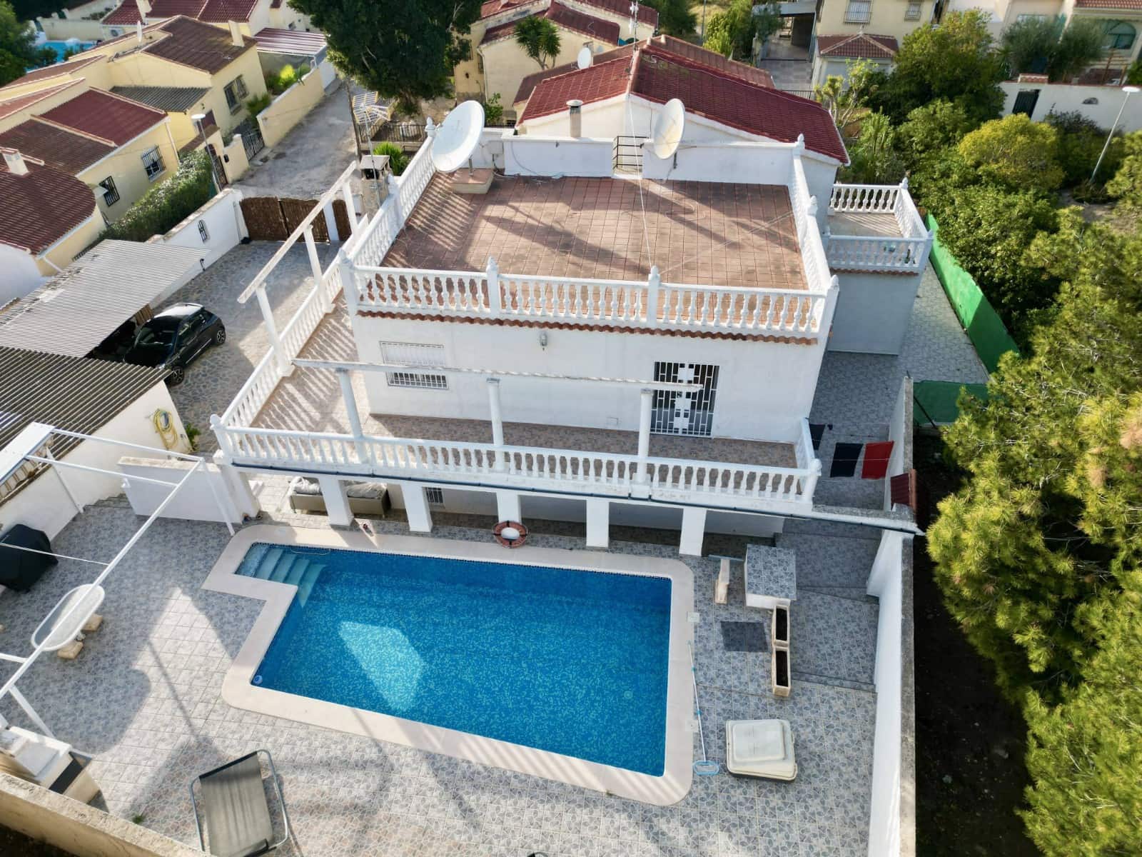 4 Zimmer Villa zu verkaufen in La Marina mit Pool Garage - 519.000 € (Ref: 8075056)