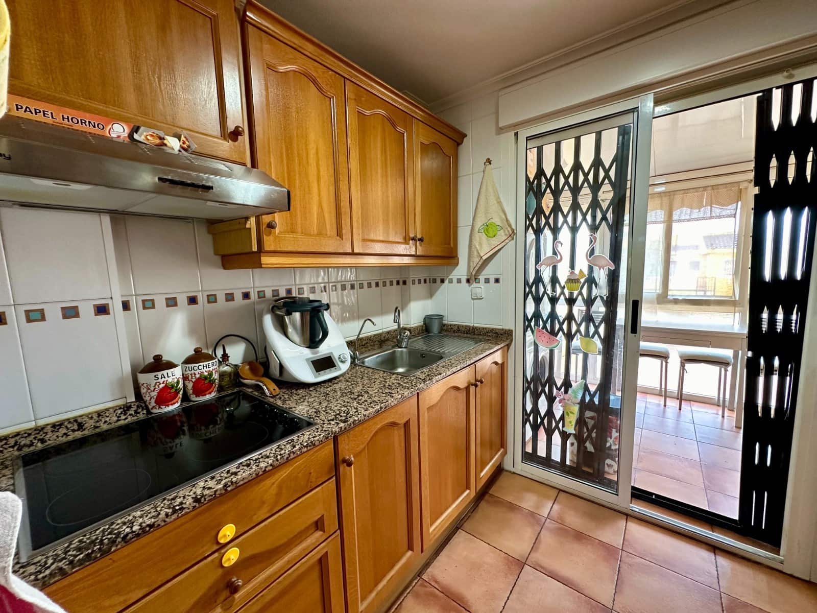 2 soveværelse Byhus til salg i La Marina med swimmingpool - € 170.000 (Ref: 8092924)