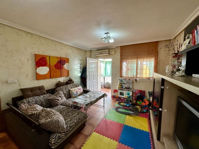 2 bedroom Townhouse for sale in La Marina, Elche / Elx with pool - € 170,000 (Ref: 8092924)