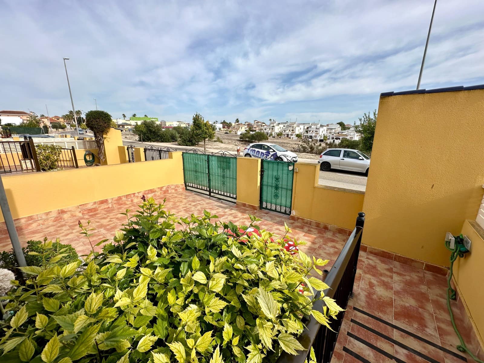 2 soveværelse Byhus til salg i La Marina med swimmingpool - € 170.000 (Ref: 8092924)