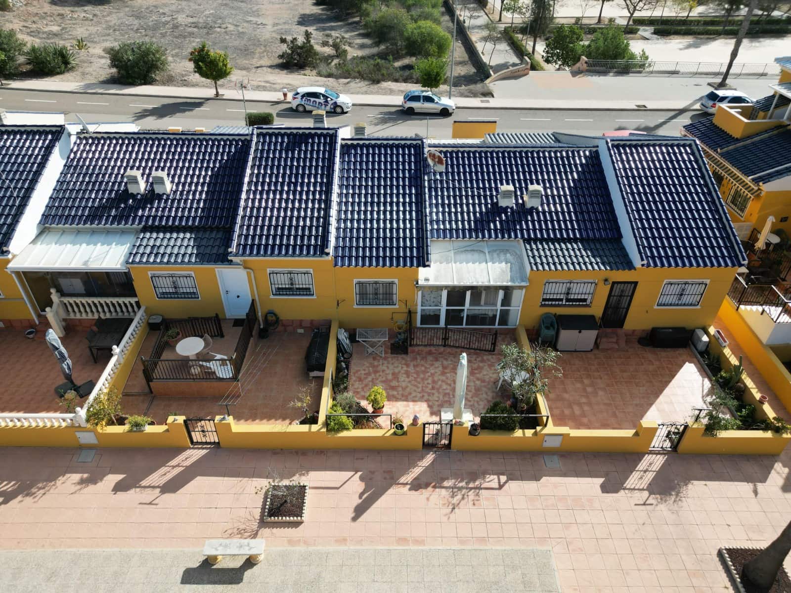 2 soveværelse Byhus til salg i La Marina med swimmingpool - € 170.000 (Ref: 8092924)