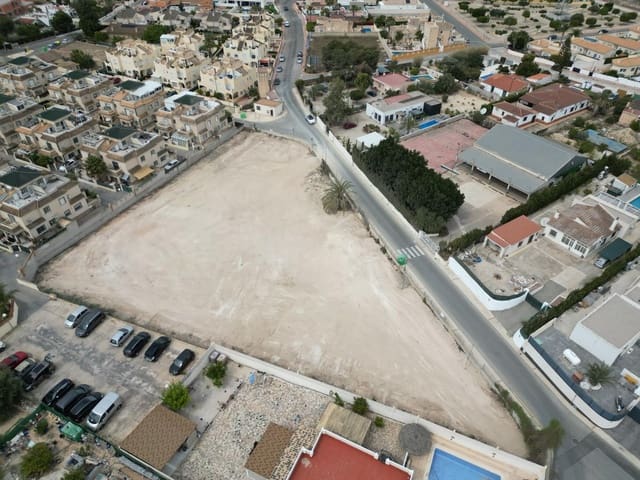 3 bedroom Villa for sale in La Marina, Elche / Elx with pool garage - € 590,000 (Ref: 8152864)