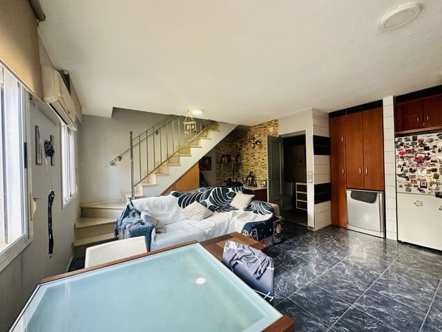 2 bedroom Townhouse for sale in La Marina, Elche / Elx - € 130,000 (Ref: 8167355)