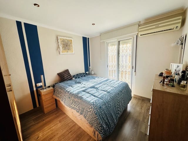 2 bedroom Townhouse for sale in La Marina, Elche / Elx - € 130,000 (Ref: 8167355)