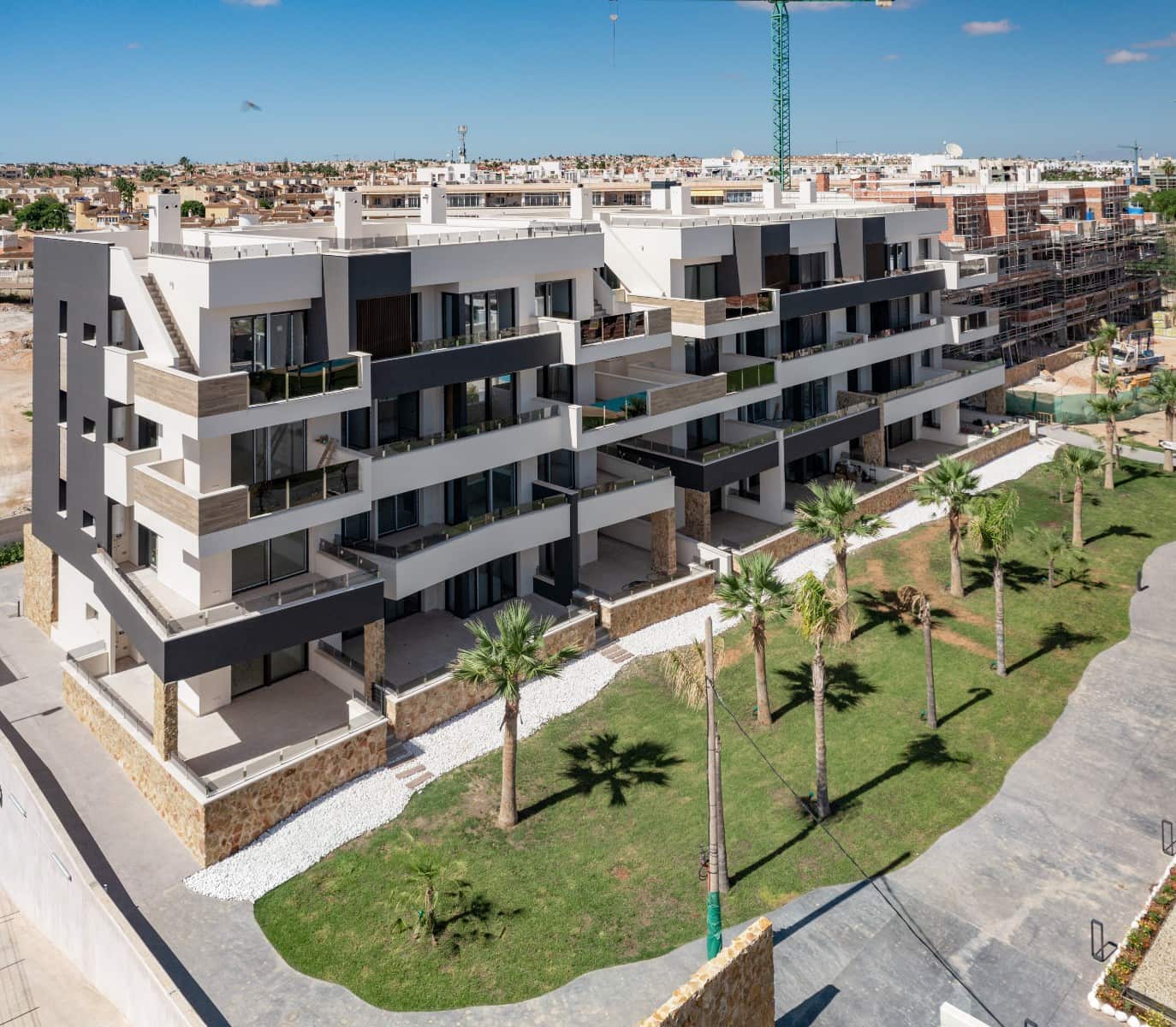 2 Zimmer Apartment zu verkaufen in Orihuela Costa mit Pool Garage - 272.000 € (Ref: 8223016)