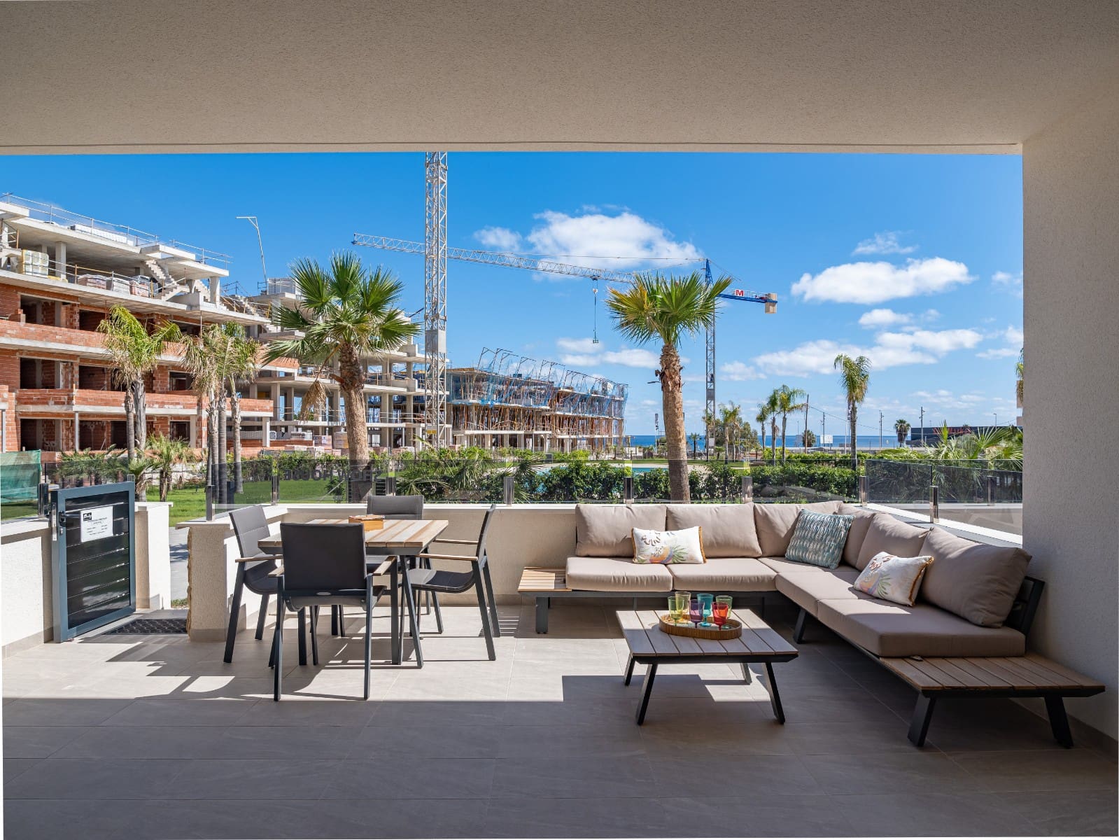 2 Zimmer Apartment zu verkaufen in Orihuela Costa mit Pool Garage - 272.000 € (Ref: 8223016)