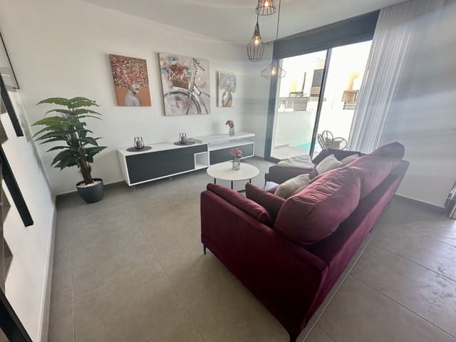 3 soveværelse Byhus til salg i Formentera del Segura med swimmingpool - € 355.900 (Ref: 8226738)