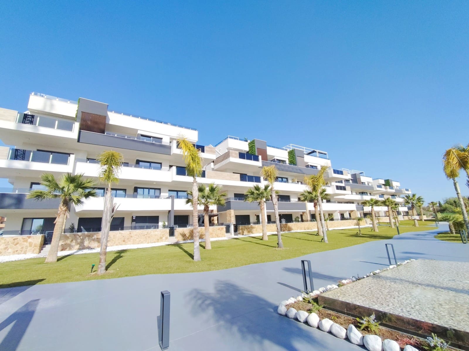 3 chambre Appartement à vendre à Orihuela Costa avec piscine garage - 329 000 € (Ref: 8237179)